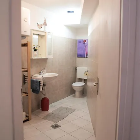 Lovely Apartment In Old Town Labin  Exterior photo